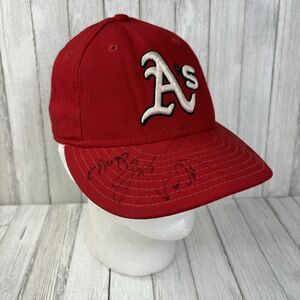 Oakland Athletics Hat Mens Low Profile 7 1/8 fitted 59FIFTY Red w/ Signatures‎